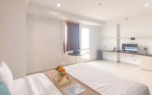 Modern Look Studio Apartment At Azalea Suites