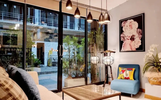 Baan Bua Talay