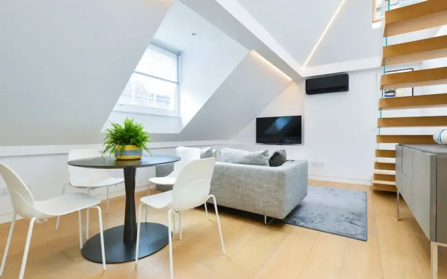 Soho Penthouse by Concept Apartments