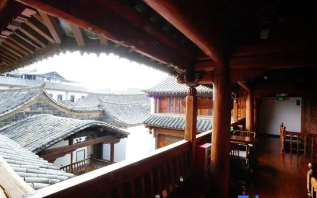 Sichenyuan culture Resort Hotel (Jianshui Ancient City)
