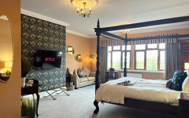 De Rougemont Manor Hotel & Suites