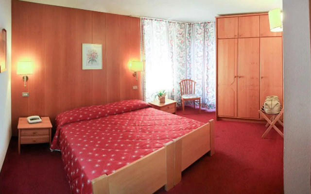 Hotel Edelweiss