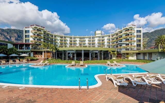 Porta Hotel del Lago