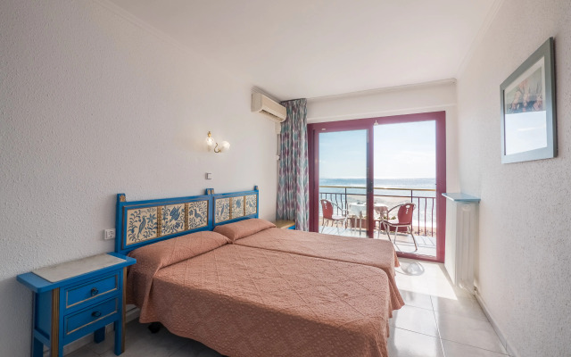 Garbi Calella Hotel