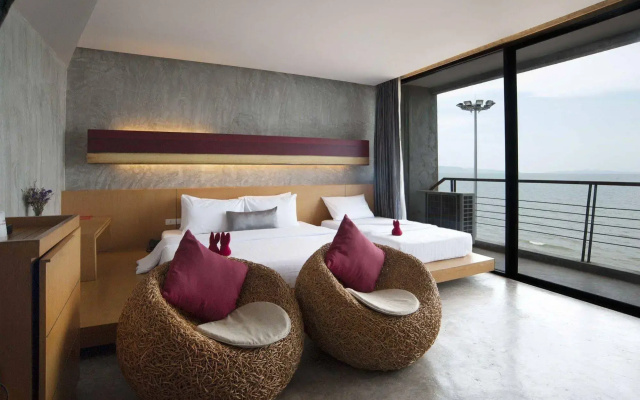 The Now Hotel