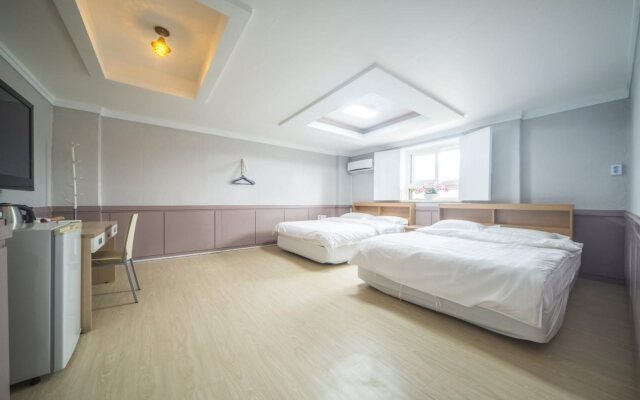 Daegu Dongseongro Gyeongs Business