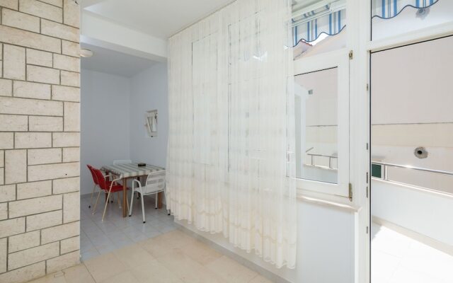 Apartments and Rooms Denis