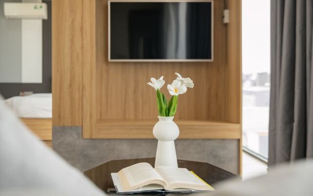 Rose Sea Hotel & Apartment