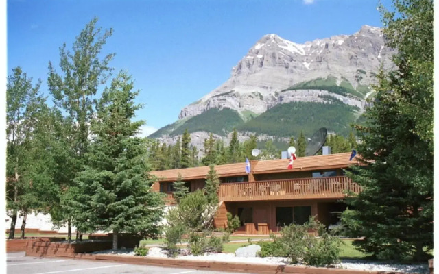 The Crossing Resort