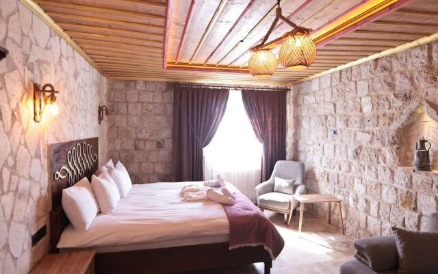 Stone Owl Hotel