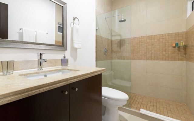 Sabbia 4104 - 3 Bedrooms ALL IN Suite Condo