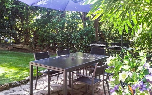 Superb Villa in Cannes on the French Riviera with Balcony, Garden And