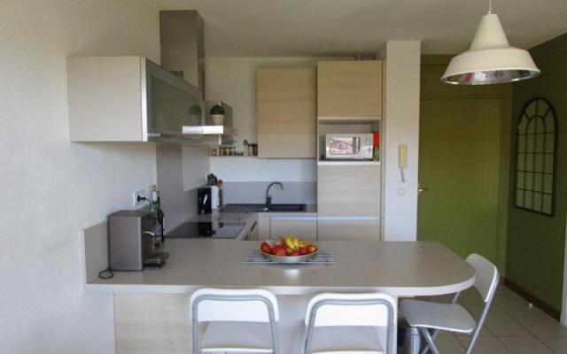 IBAIA 2-Bien moderne avec parking et piscine collective