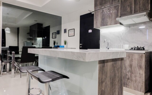 Bright 2BR Apartment at Paramount Skyline