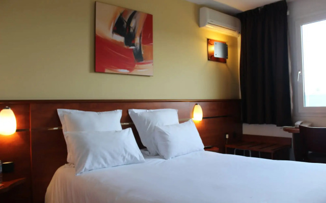 Brit Hotel Blois - Le Préma