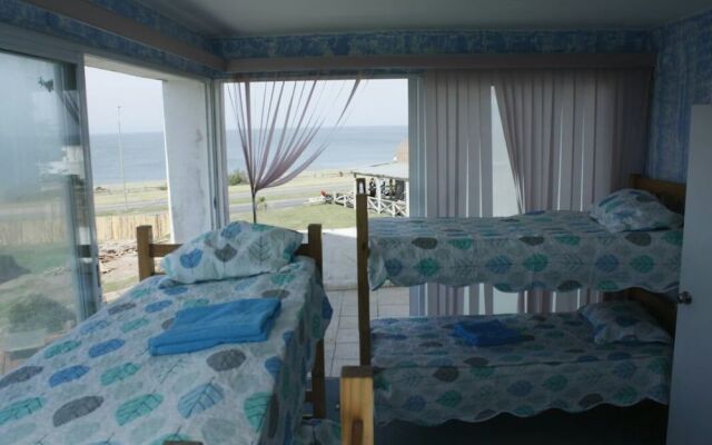 Mansa Beach Hostel