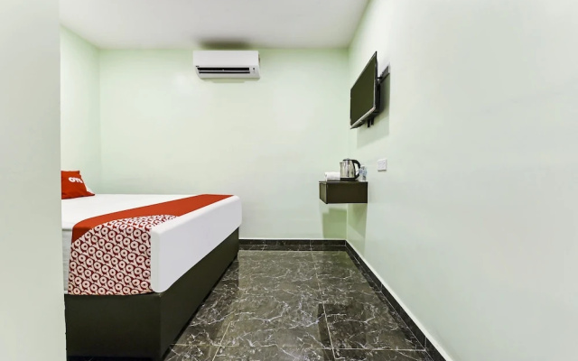 OYO 90445 Th Hotel – Guest Rooms – Bahau