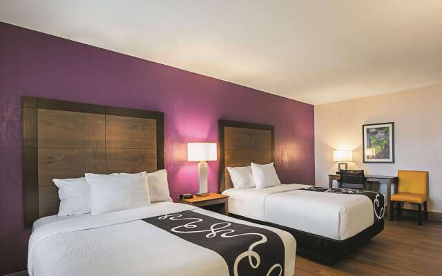 Wingate by Wyndham Galveston Beachfront at the Seawall