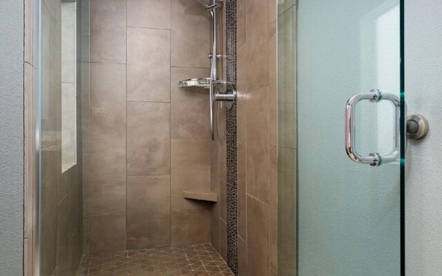 The Coho Oceanfront Lodge