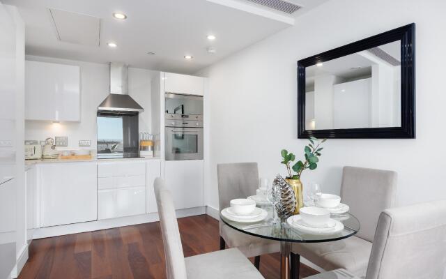 Lincoln Plaza Serviced Apartments by TheSqua.re