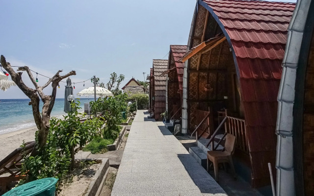 Road Beach Homestay