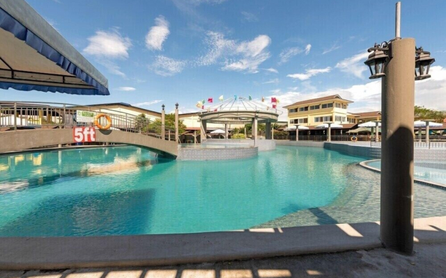 Amaro Resort by Cocotel