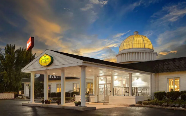 Ramada Richland Center