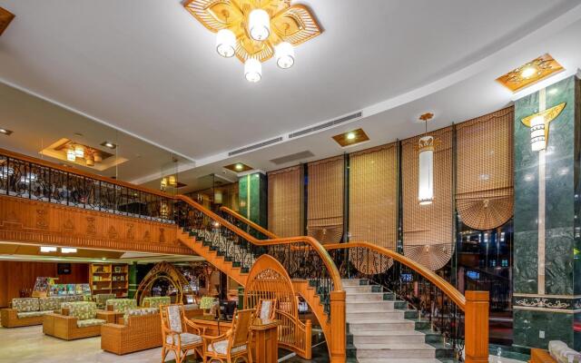 Green Plaza Hotel