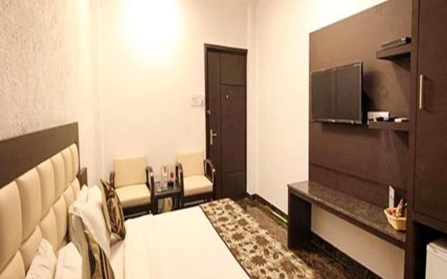 Fabhotel Arihant Inn
