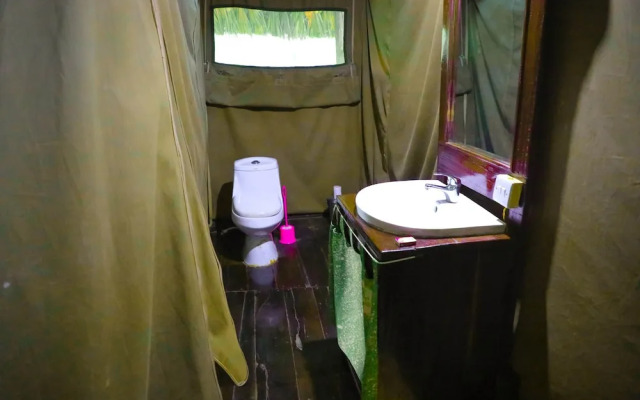 Selous Butembo Tented Lodge Lotus