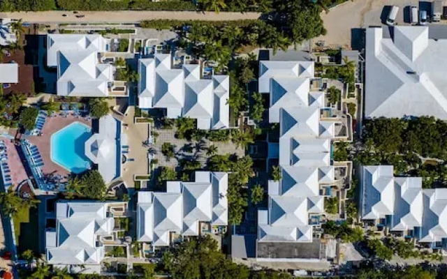 Paradise Island Beach Club