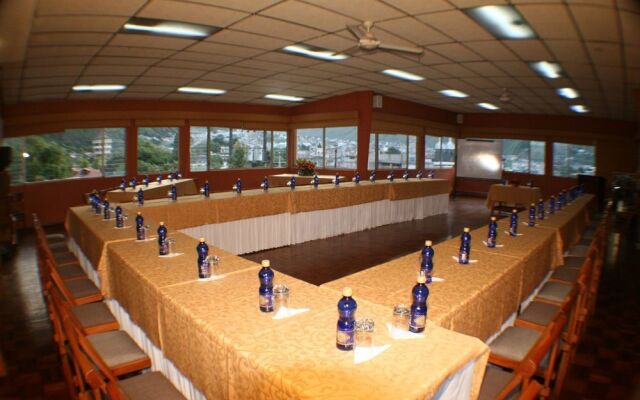 Sangay Spa Hotel