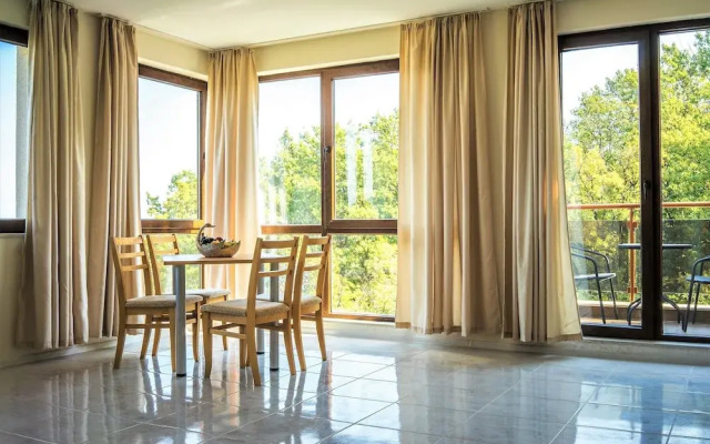Moreto Seaside Aparthotel