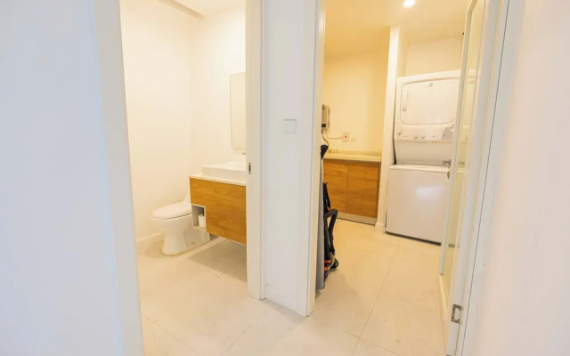 Paradise Bay Great View Luxury 2BR Condo