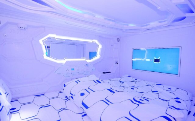 Audrey Capsule Hostel