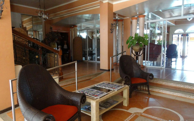 Chateau Del Mar