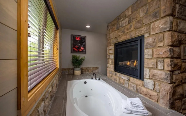 Tri Star Lodge