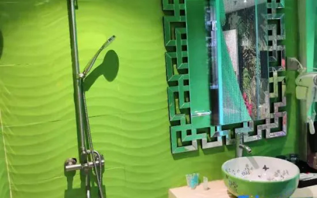 Shen8 Express Homestay (Shenzhen Huaqiangnan Subway Station) – Bathroom – Shenzhen