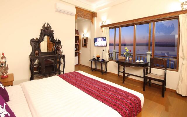 Salay River View Inn