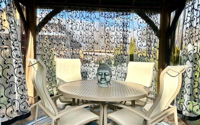 Seagull Studio Vacation Guest Suite