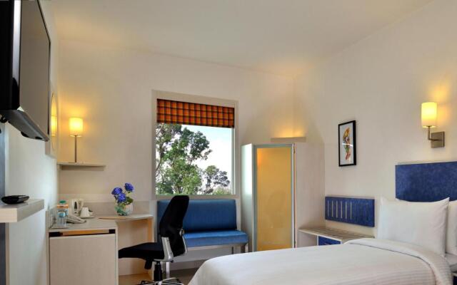 Red Fox by Lemon Tree Hotels, Bhiwadi