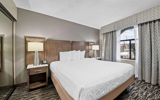 Best Western Los Alamitos Inn & Suites