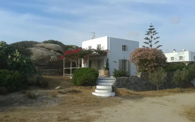 SUNNY HOUSE with amazing view for 4+2 persons