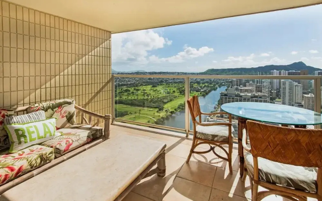 Island Colony by Hawaii Ocean Club