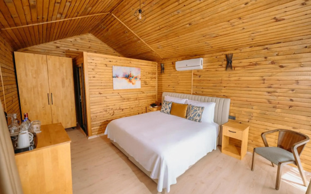 Doors Urla Hotel & Bungalows