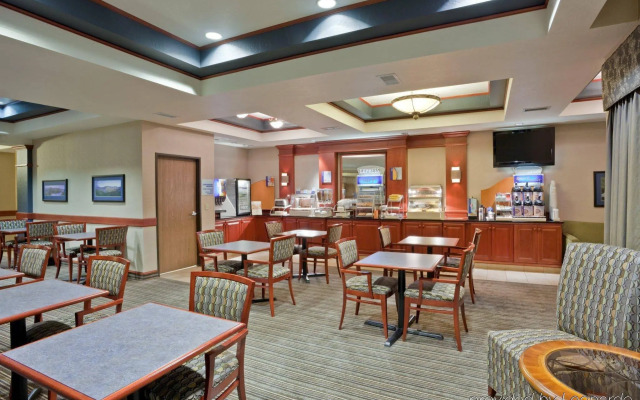 Holiday Inn Express & Suites Ashland by IHG