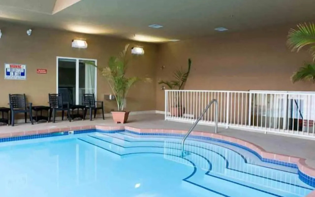 Discovery Bay Resort by DKRA