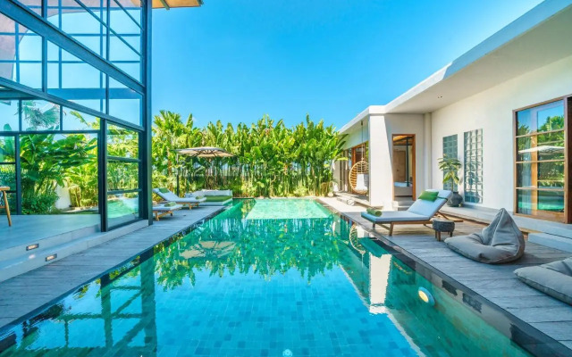 Villa Mango 3 - Amazing 4-bdr Villa in Berawa ! PERFECT LOCATION !