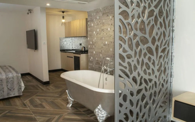 Enki Royal Cesme Hotel