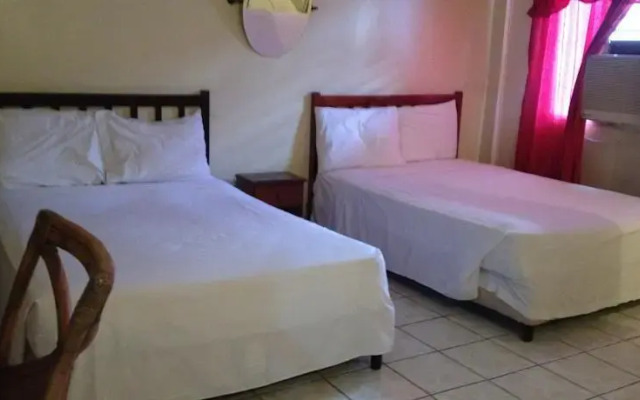 Olympia Crown Hotel